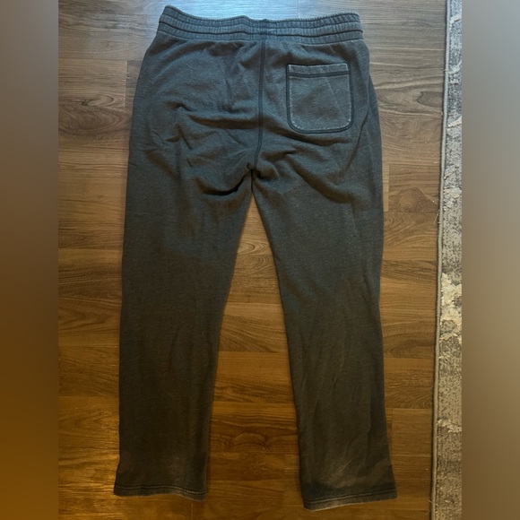 old navy sweatpants - Picture 2 of 3